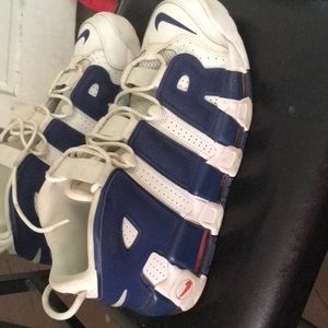 Cleanable blue&white nike air still in good condition only selling for 70